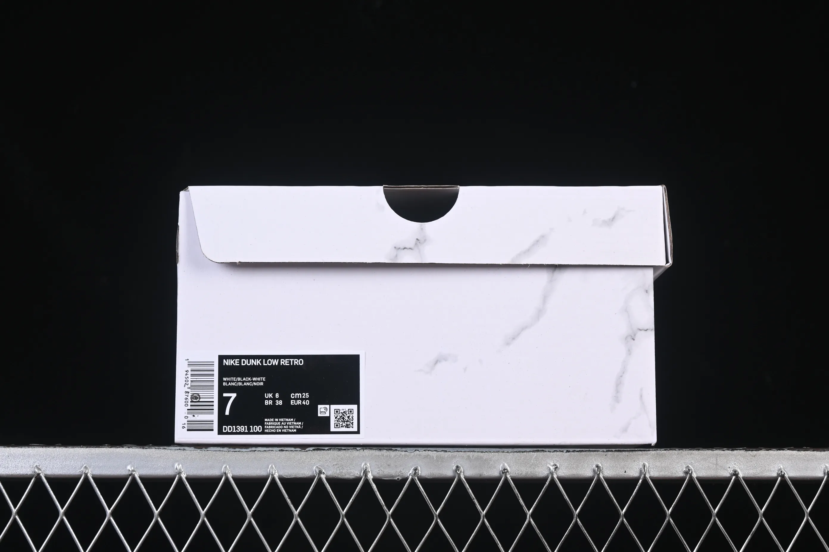 All categories Nk SB Dunk Series Nk SB Dunk Low High-end customized low-top sneakers Nike SB Dunk Low strap customization low-top casual sneakers DD1391-100